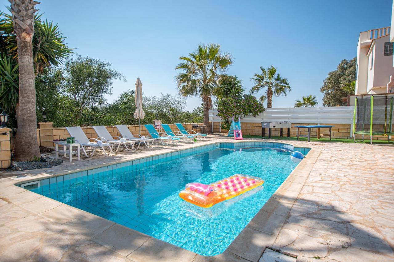 Ayia Napa Blue Villa Bagian luar foto